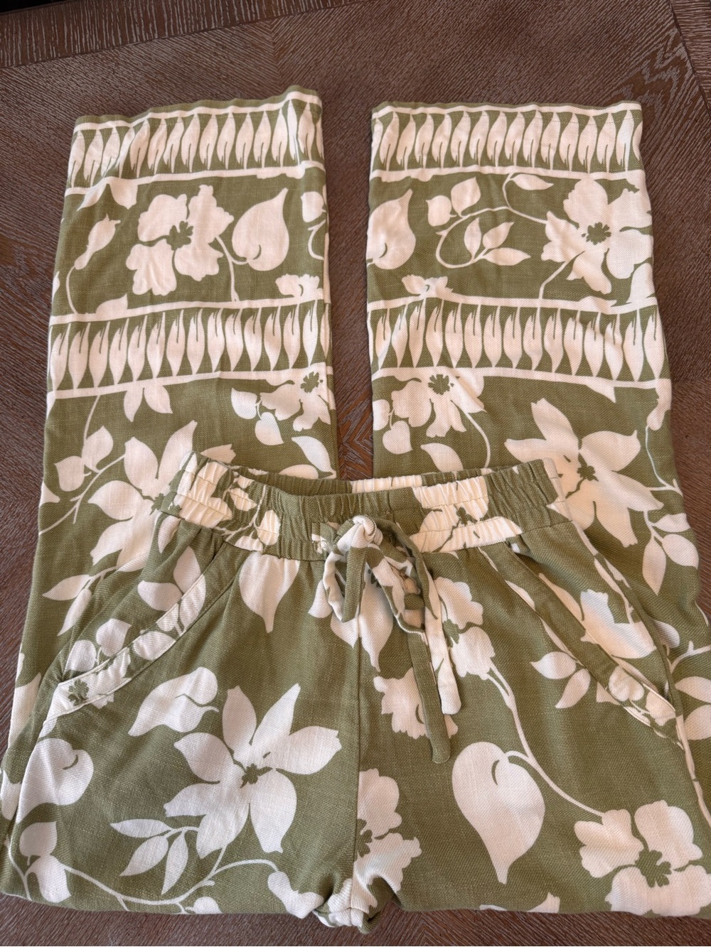 Sienna Sky Green Floral Pants Medium Drawstrings Waist 30” Inseam 29”Pockets - Picture 5 of 7